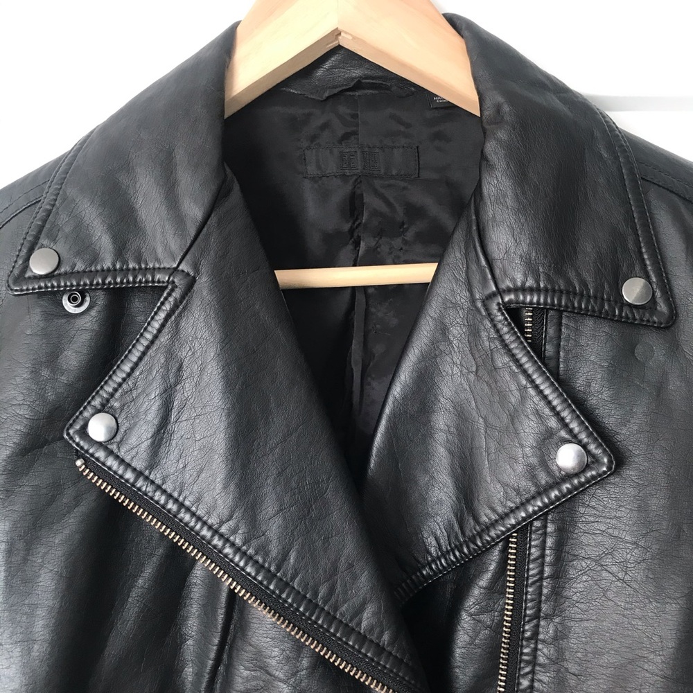 NwOT leather jacket . Size M .